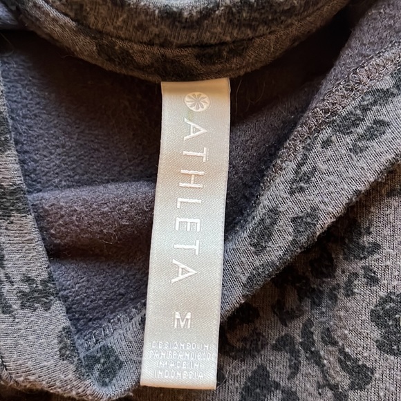 athleta sweater - Picture 2 of 2